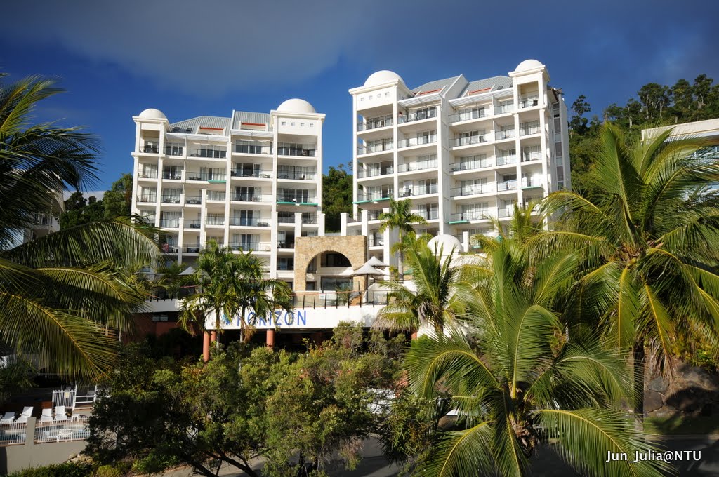 Colonial Palms Motor Inn | lodging | 2 Hermitage Dr, Airlie Beach QLD 4802, Australia | 0749467166 OR +61 7 4946 7166