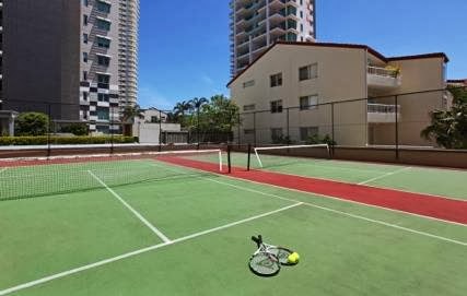 Southern Cross Apartments Burleigh Heads | 114-124 The Esplanade, Burleigh Heads QLD 4220, Australia | Phone: (07) 5535 3266