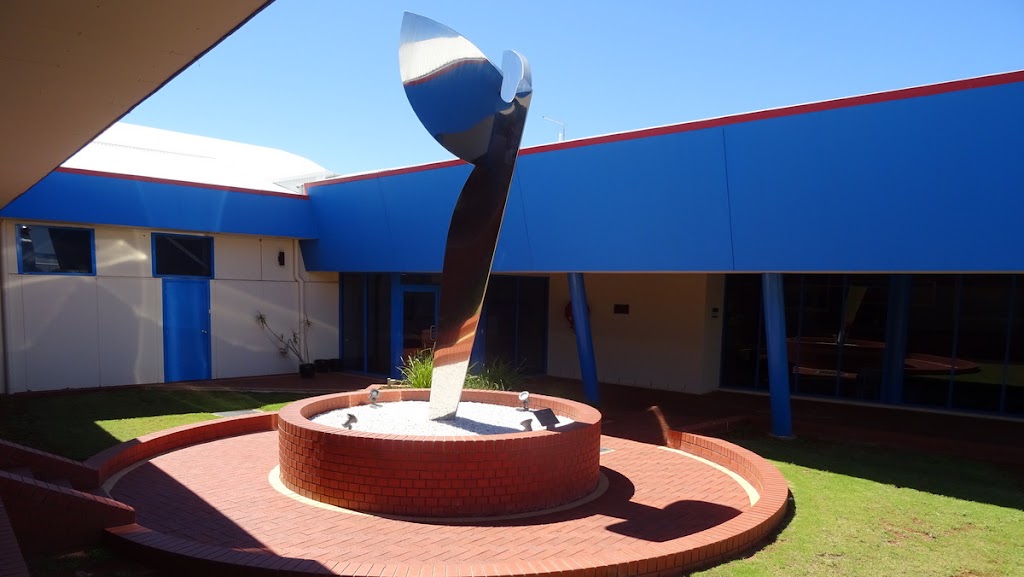 The Clive Bishop Medical Centre, Royal Flying Doctor Service | health | Broken Hill Airport, Pro Hart Way, Broken Hill NSW 2880, Australia | 0880803780 OR +61 8 8080 3780