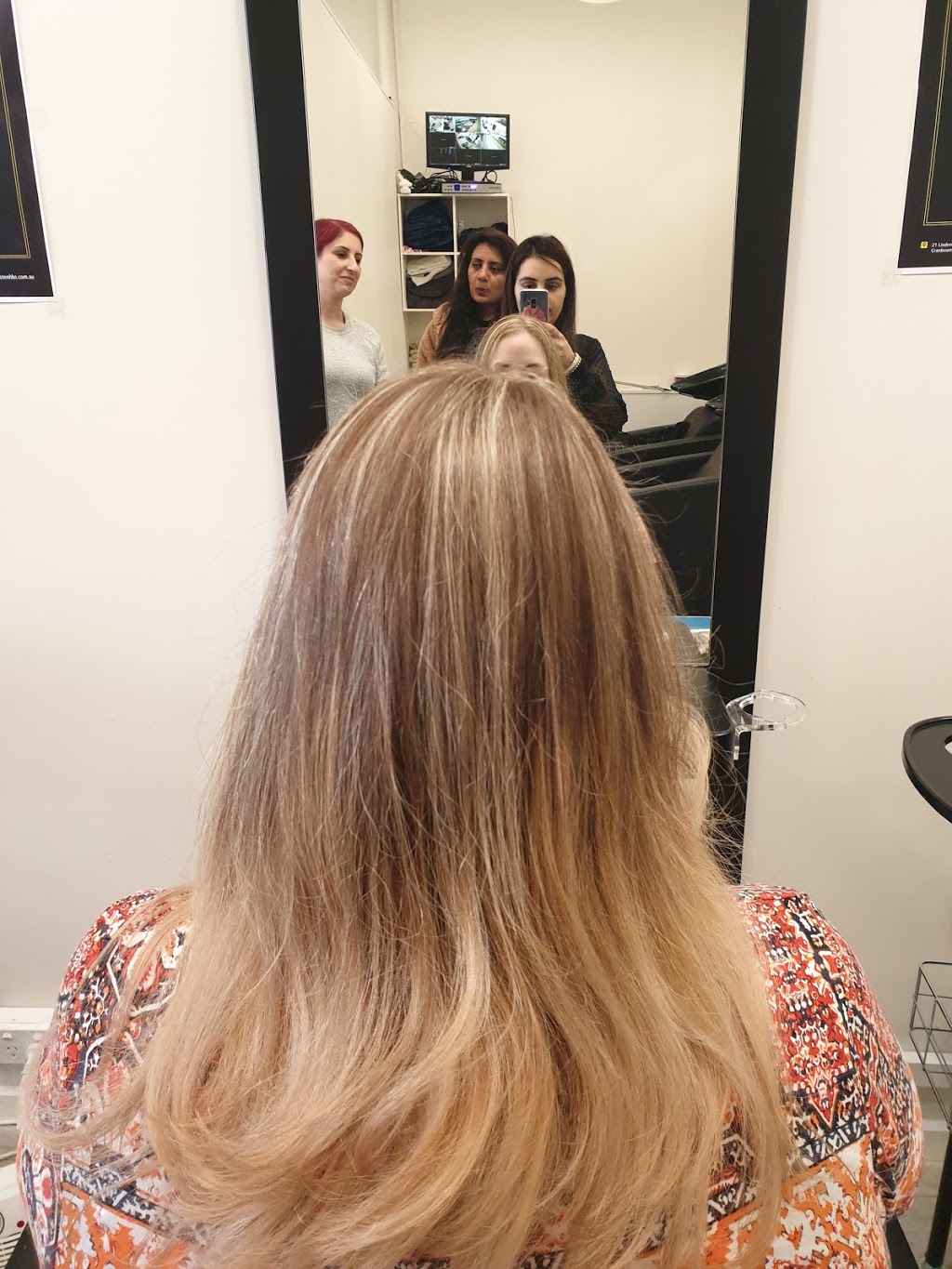 Glisten Hair & Beauty Secrets | beauty salon | THE AVENUE VILLAGE SHOPPING CENTER, 21 Linden Tree Way, CRANBOURNE NORTH, Nearby New BUNNINGS in, Clyde North VIC 3977, Australia | 0481359836 OR +61 481 359 836
