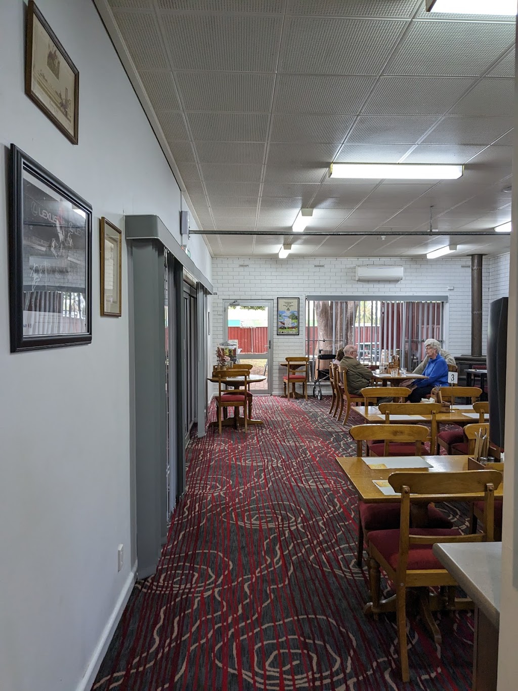 Victoria Hotel | 20 Victoria St, Pyramid Hill VIC 3575, Australia | Phone: (03) 5455 7391