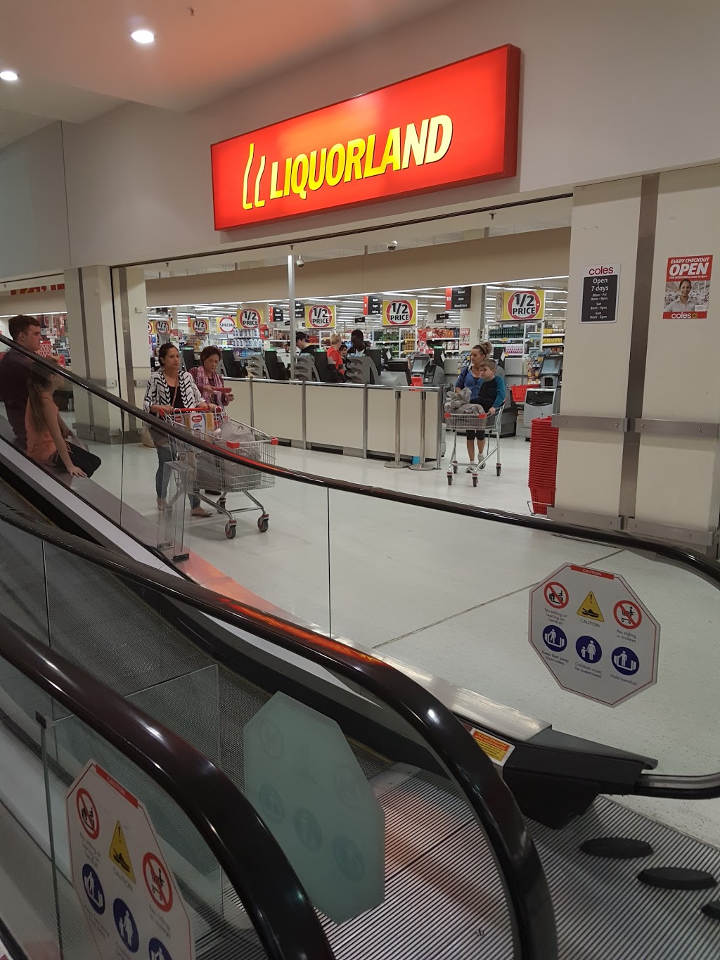 Liquorland Carousel | 1382 Albany Hwy, Cannington WA 6107, Australia | Phone: (08) 9356 1627