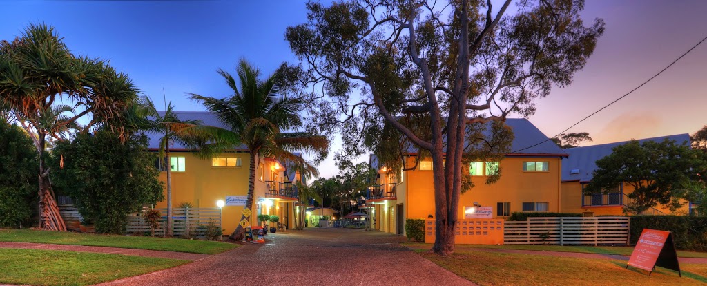 Rainbow Getaway Holiday Apartments | lodging | 2-4 Double Island Dr, Rainbow Beach QLD 4581, Australia | 0754863500 OR +61 7 5486 3500