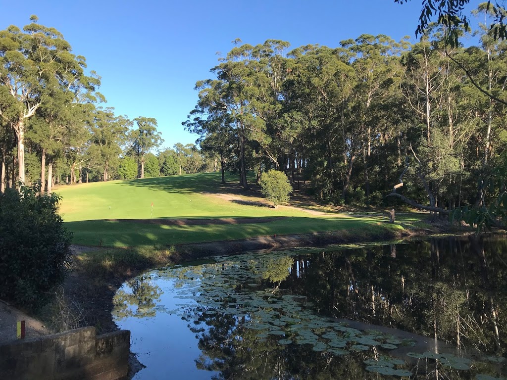 Hilltop Golf Course | Clifford Cl, Mollymook NSW 2539, Australia | Phone: (02) 4455 2055