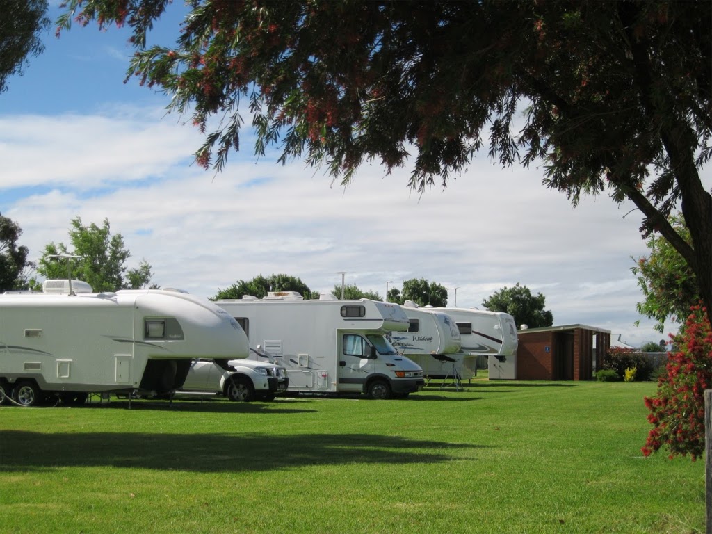 Temora Airfield Tourist Park Caravans and Camping | rv park | 7 Tenefts St, Temora NSW 2666, Australia | 0418780251 OR +61 418 780 251