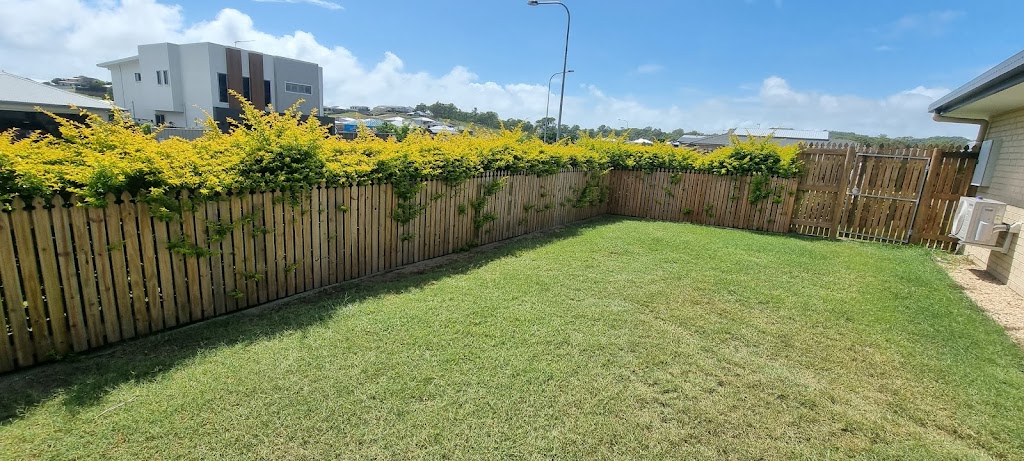 Cap Coast Man and Mower | Yeppoon Cres, Yeppoon QLD 4703, Australia | Phone: 0466 508 515