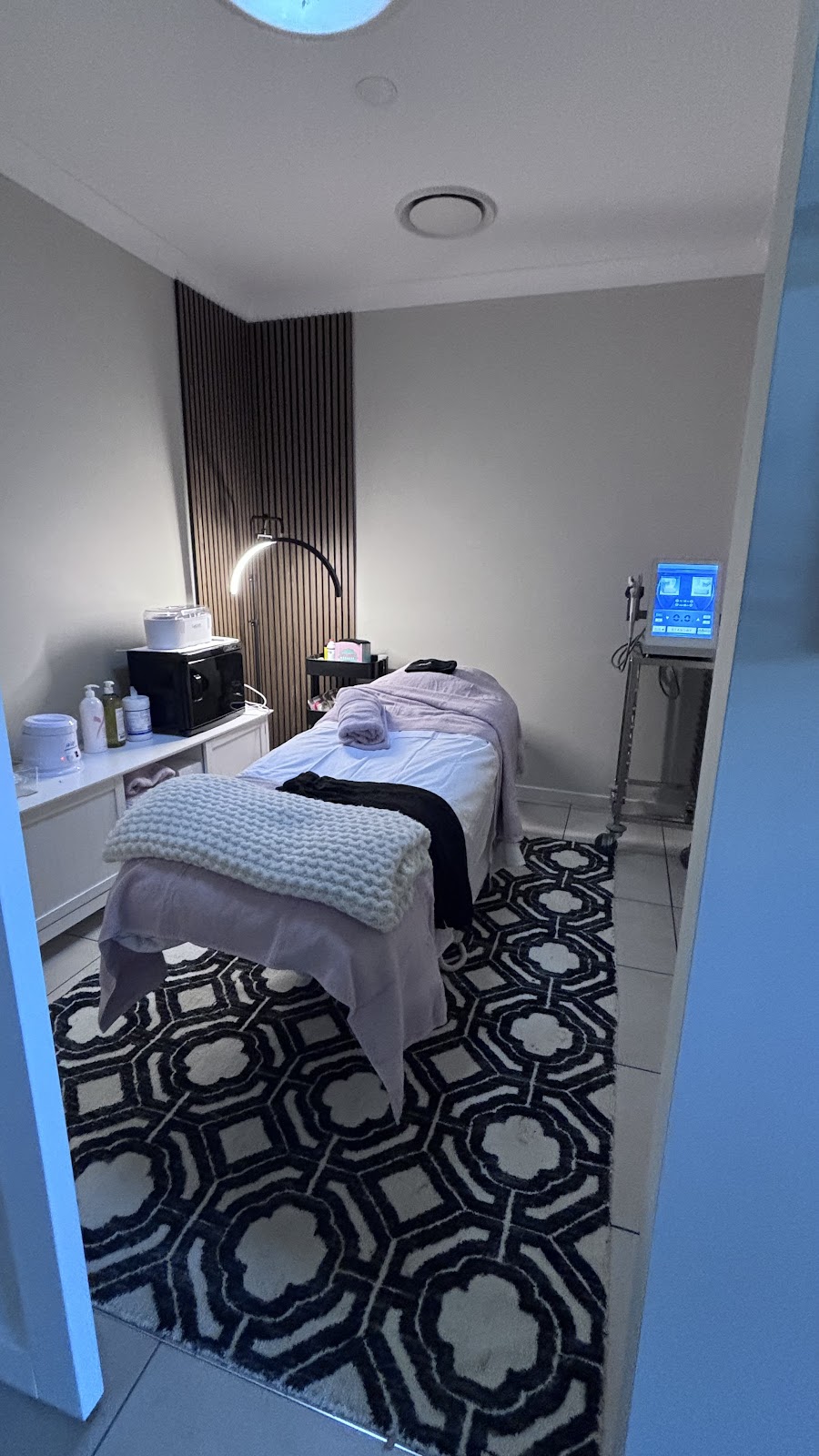 Peppertree House of Beauty | 316-320 Peppertree Dr, Jimboomba QLD 4280, Australia | Phone: 0419 775 652