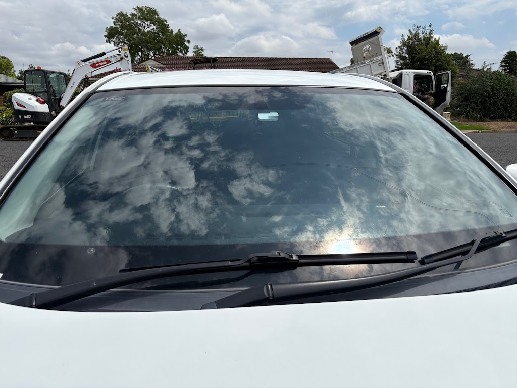 Menzies Auto and Residential Glass - Scone | 40 Gundy Rd, Scone NSW 2337, Australia | Phone: 0431 696 776