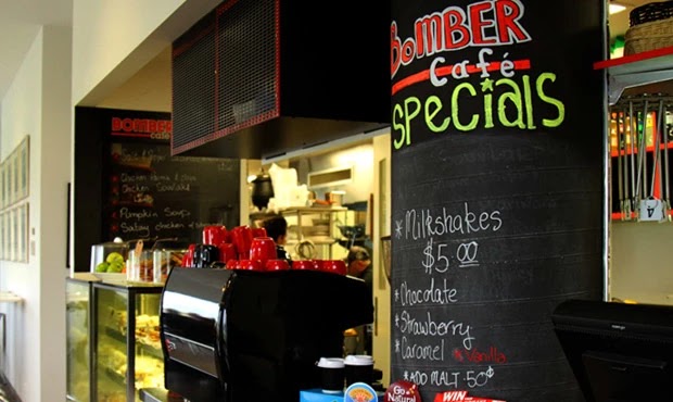Bomber Cafe | cafe | 275 Melrose Dr, Melbourne Airport VIC 3045, Australia | 0383402003 OR +61 3 8340 2003