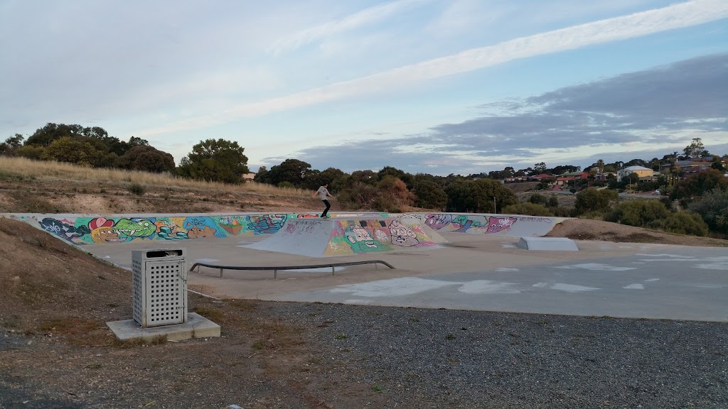 Hallet Cove Skatepark | park | LOT 533 Lighthouse Dr, Hallett Cove SA 5158, Australia | 0499604858 OR +61 499 604 858