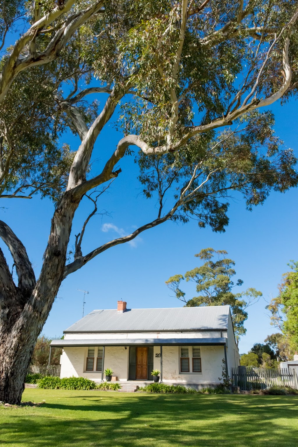 20 Hill Avenue Bed & Breakfast | lodging | 20 Hill Ave, Keith SA 5267, Australia | 0427551181 OR +61 427 551 181
