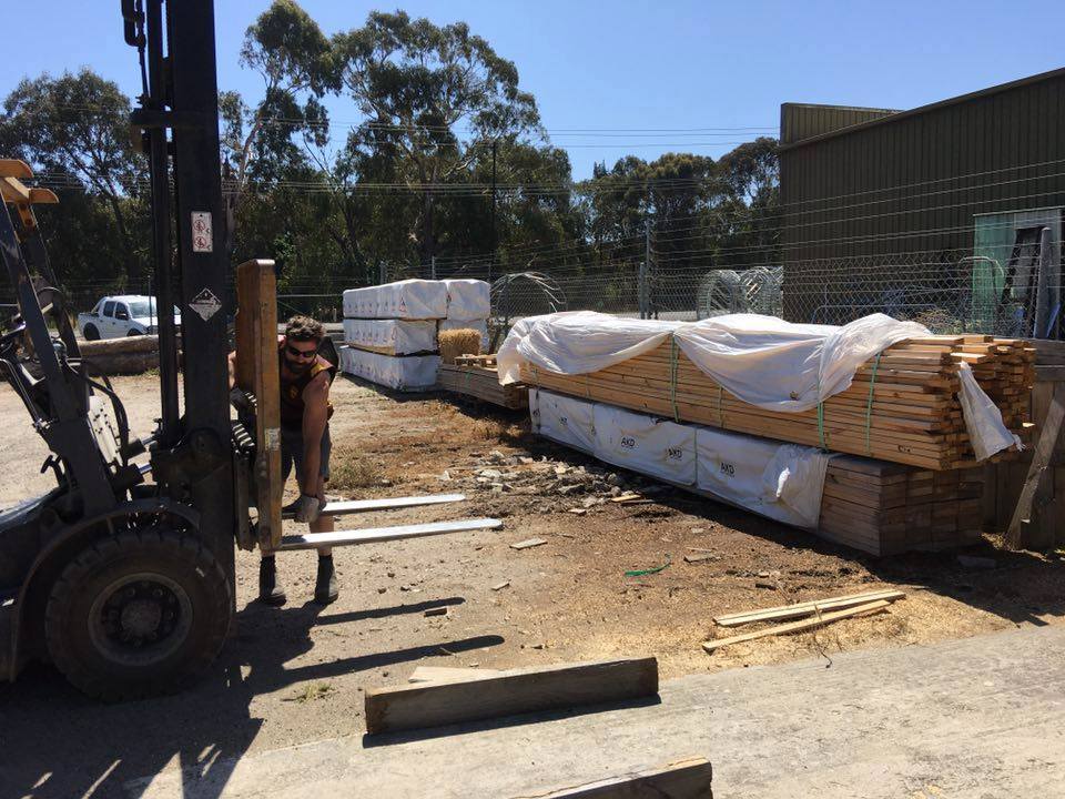 AGT Pallet Solutions (A Grade Timber) | 1945 Frankston - Flinders Rd, Hastings VIC 3915, Australia | Phone: 0417 030 144