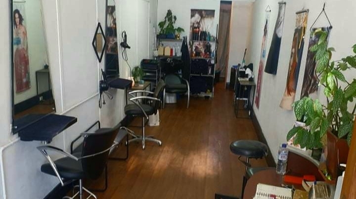 Renees hair studio | hair care | 62 Bridge St, Uralla NSW 2358, Australia | 0458785085 OR +61 458 785 085