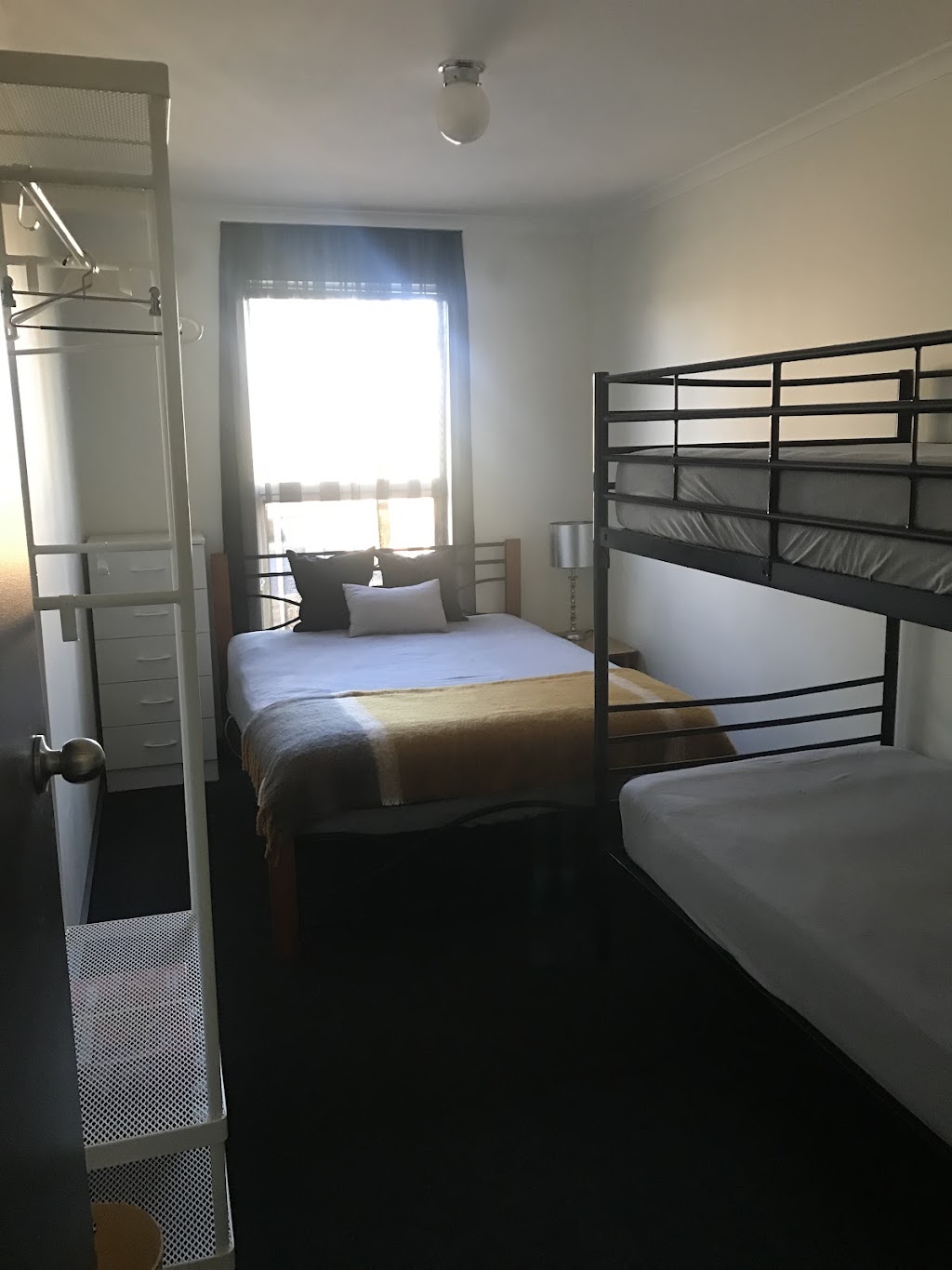 Bolshack47 Riverview Mannum short stay holiday rental | 47 River Ln, Mannum SA 5238, Australia | Phone: 0412 055 543