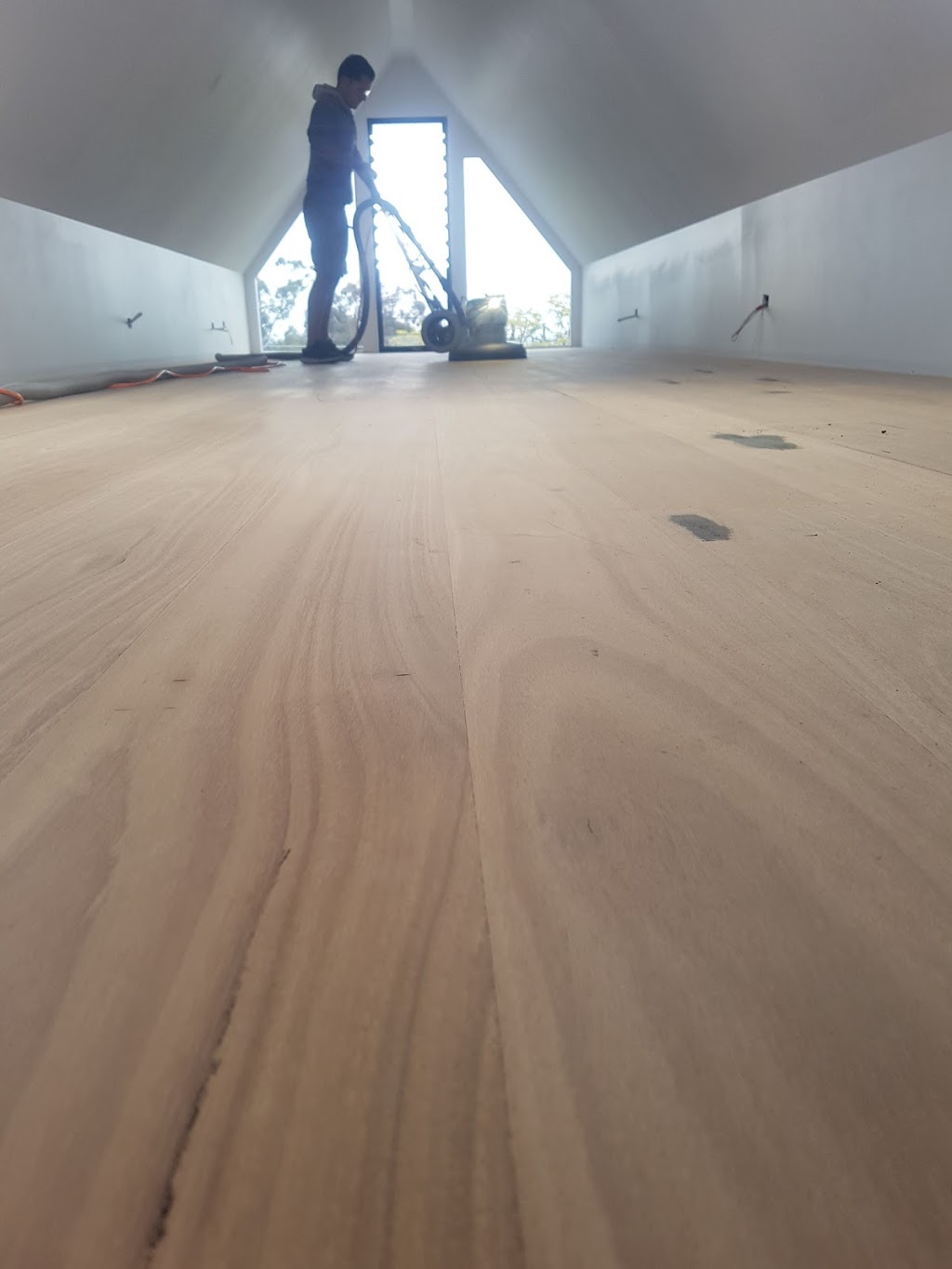 Arauca floor sanding | 77 River Run Cct, Ormeau Hills QLD 4209, Australia | Phone: 0413 396 648