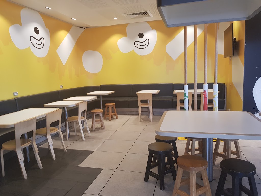 McDonalds Traralgon East | meal takeaway | 1-3 Standing Dr, Traralgon East VIC 3844, Australia | 0351749774 OR +61 3 5174 9774