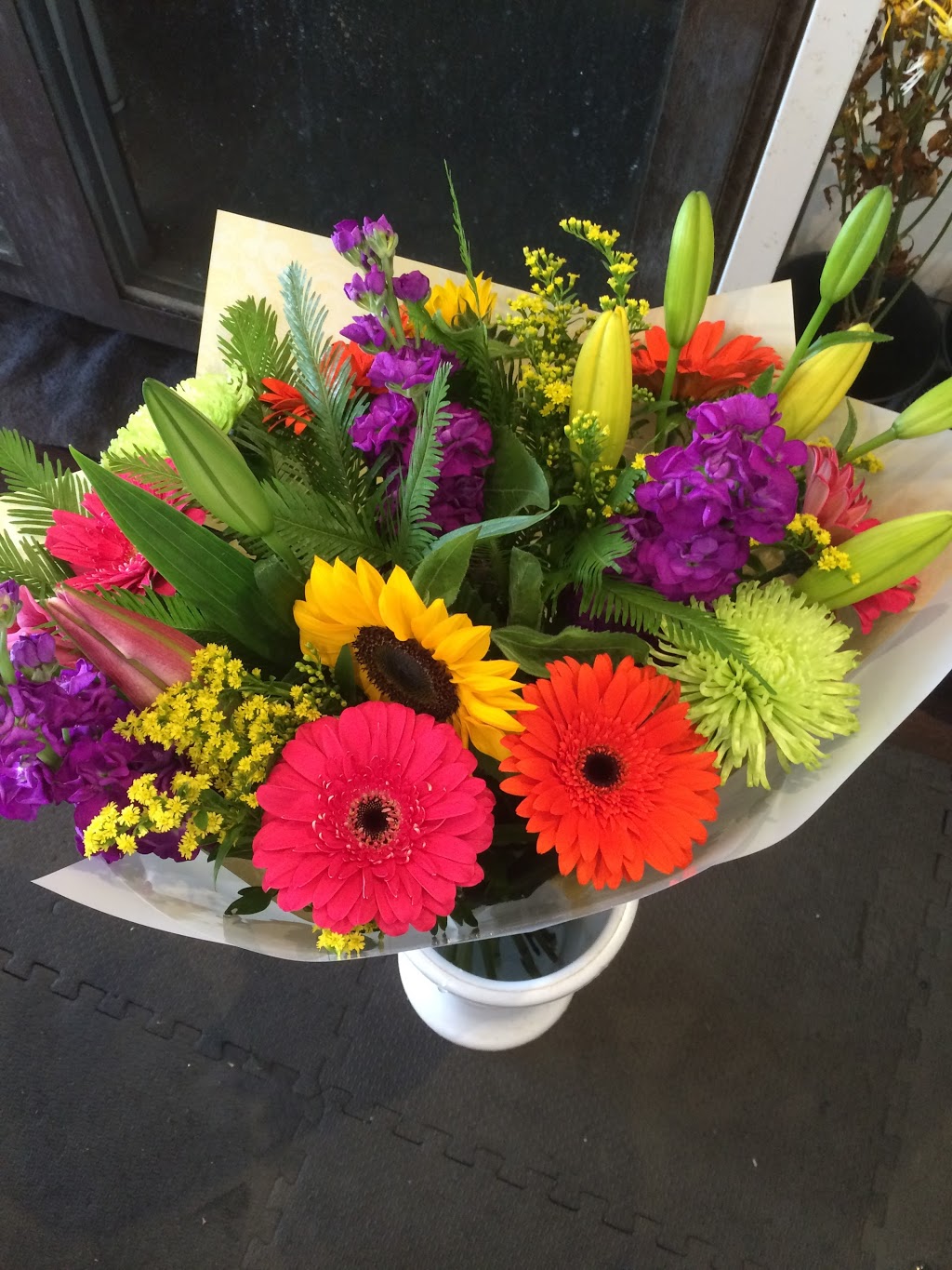 Lilli Pilli Florist | florist | 65 Telopea Ave, Caringbah NSW 2229, Australia | 0295405034 OR +61 2 9540 5034