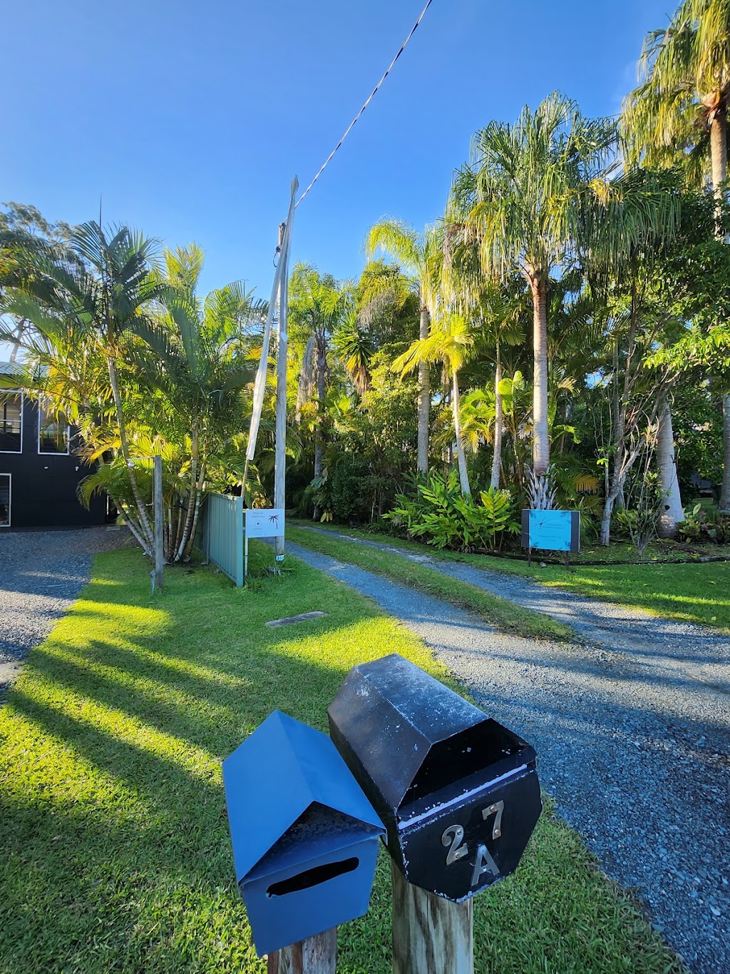 Tropical Hideaway Cottage | 27A Tropic Gardens Dr, Smiths Lake NSW 2428, Australia | Phone: 0422 428 615