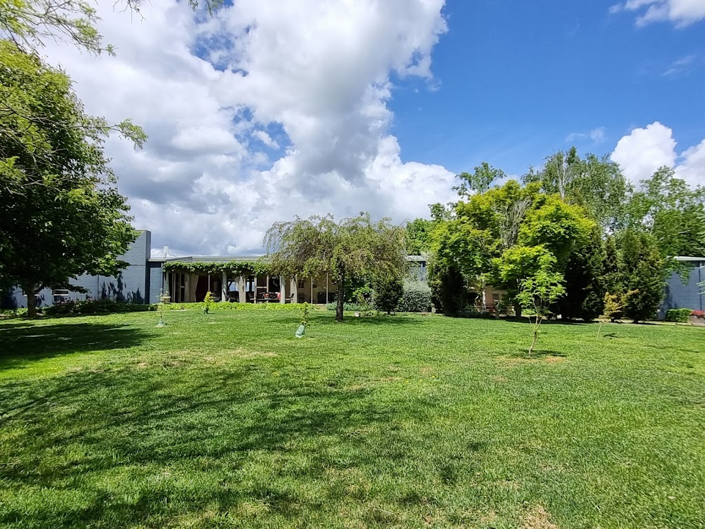 Orangewood Holiday House NSW | 555 Tallwood Rd, Forest Reefs NSW 2798, Australia | Phone: 0447 432 236