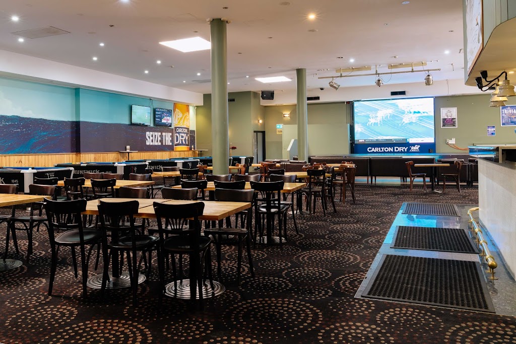 The Crest Hotel Sylvania | bar | 108/114 Princes Hwy, Sylvania NSW 2224, Australia | 0295220577 OR +61 2 9522 0577