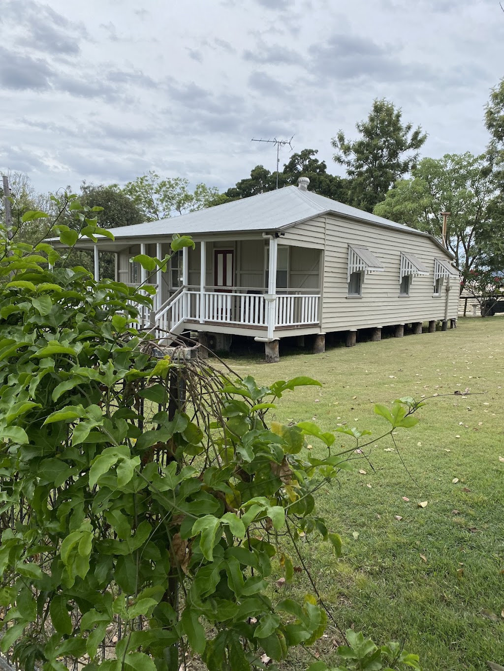 SamBrownCottage | 185 Brown Rd, Frazerview QLD 4309, Australia | Phone: 0413 057 006