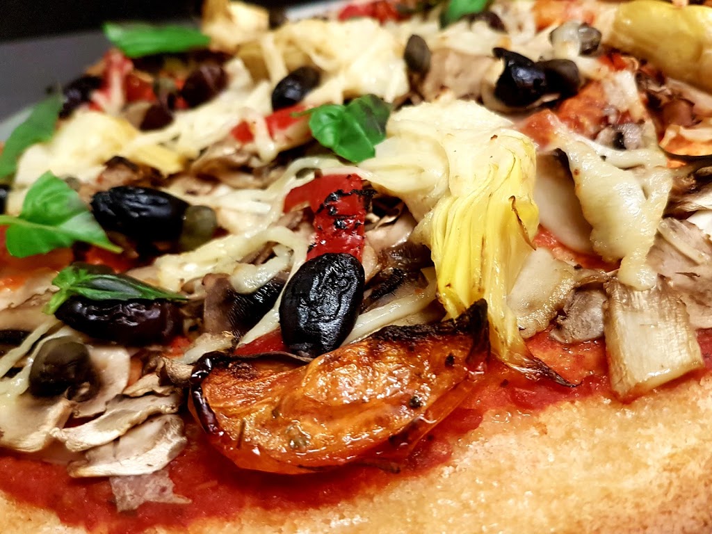 Pizza Napoli | meal delivery | 1/6 Trouts Rd, Everton Park QLD 4053, Australia | 0733543005 OR +61 7 3354 3005