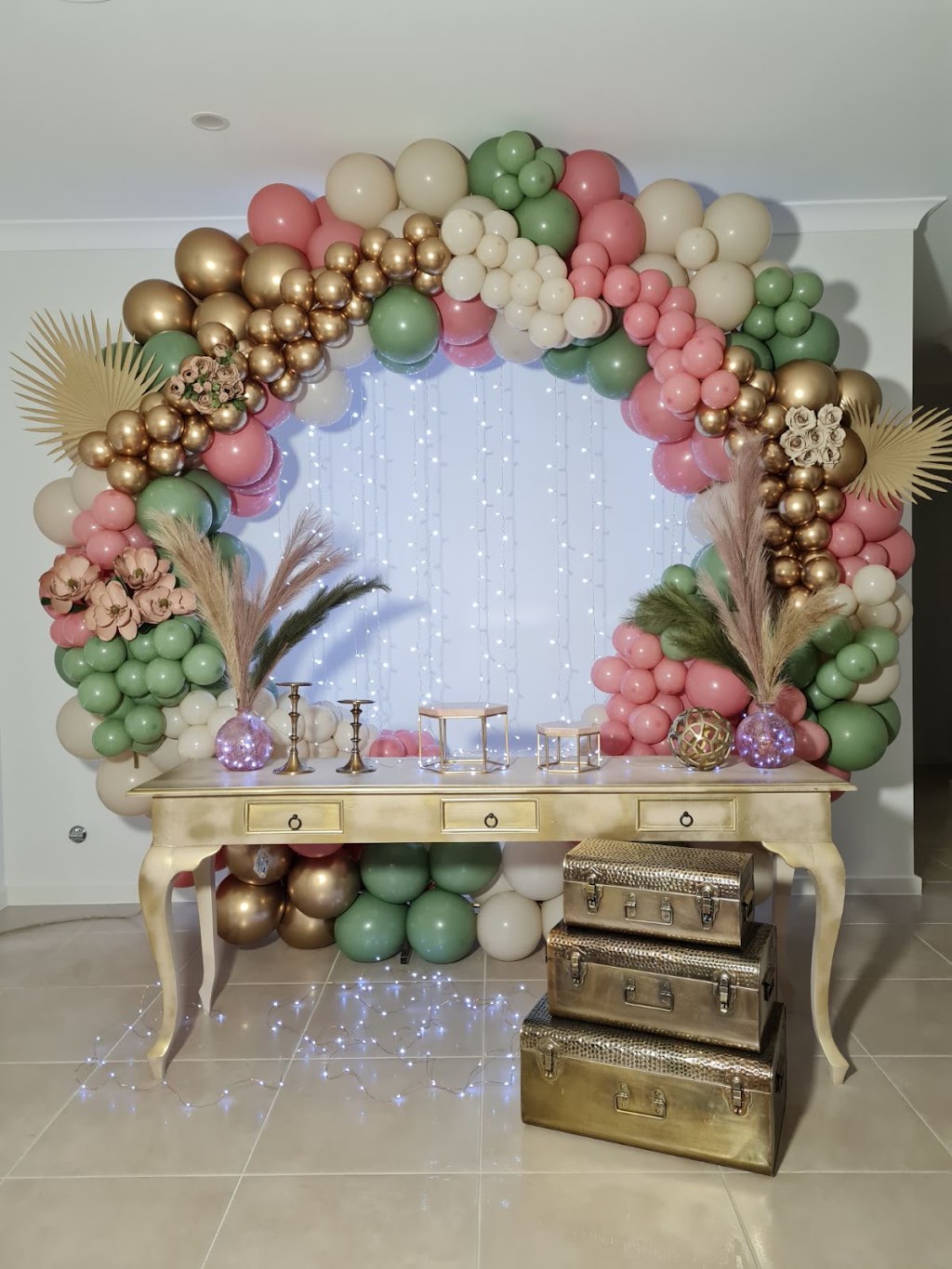 Fairy Dust Decoration | 27 Glenfield Rd, Glenfield NSW 2167, Australia | Phone: 0452 626 884