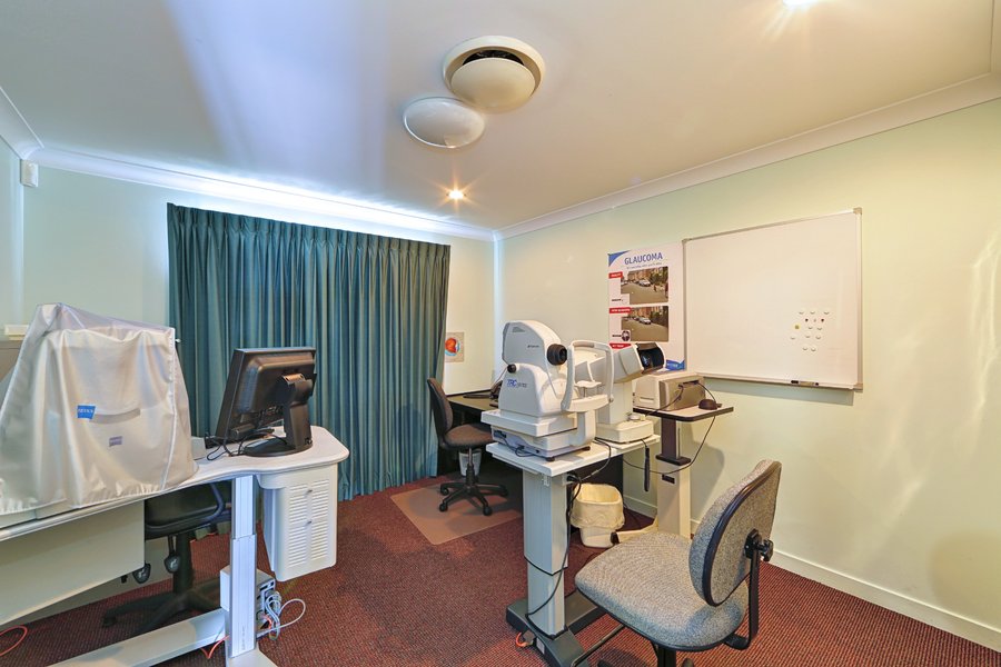 Hanks Optometrists by G&M Eyecare | health | 74 Takalvan St, Bundaberg Central QLD 4670, Australia | 0741527166 OR +61 7 4152 7166