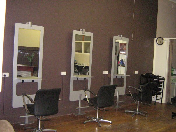 Hamley Hair Connection | 11 Light St, Hamley Bridge SA 5401, Australia | Phone: (08) 8528 2344