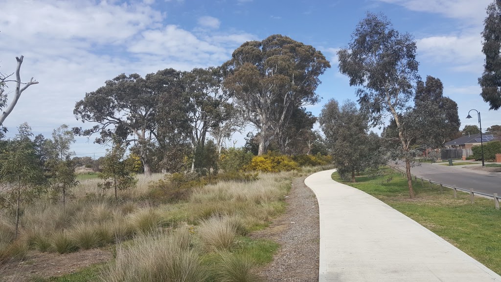 Pipe Track Park | park | 608 The Lakes Blvd, South Morang VIC 3752, Australia