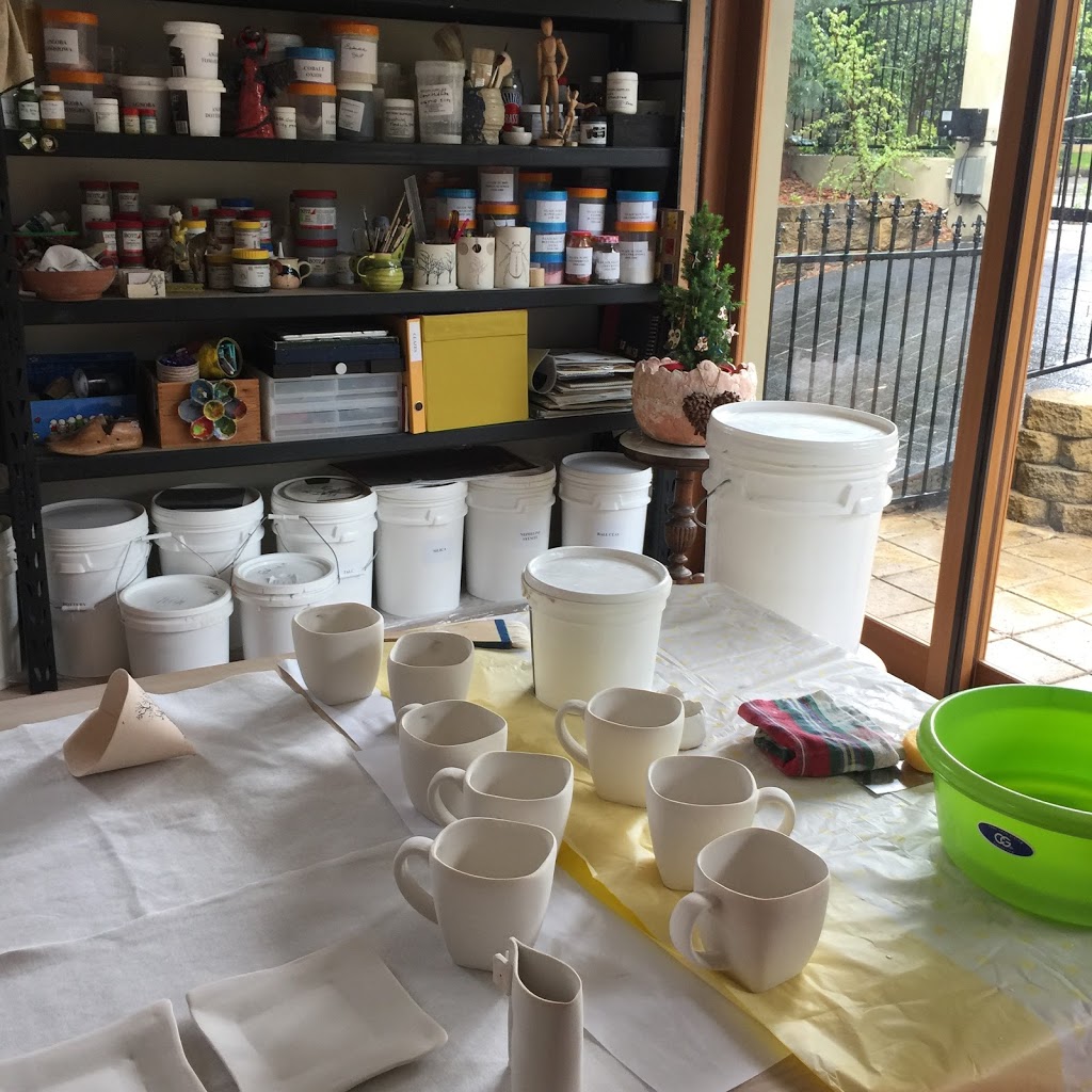 Artnest Pottery Atelier & Classes | 6 Dela Cl, St Ives Chase NSW 2075, Australia | Phone: 0428 492 255