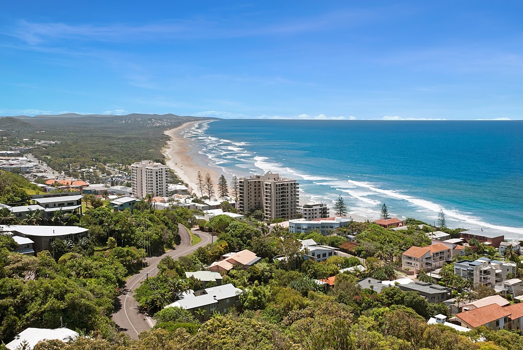 Clubb Coolum Beach Resort | 1740 David Low Way, Coolum Beach QLD 4573, Australia | Phone: (07) 5446 3888