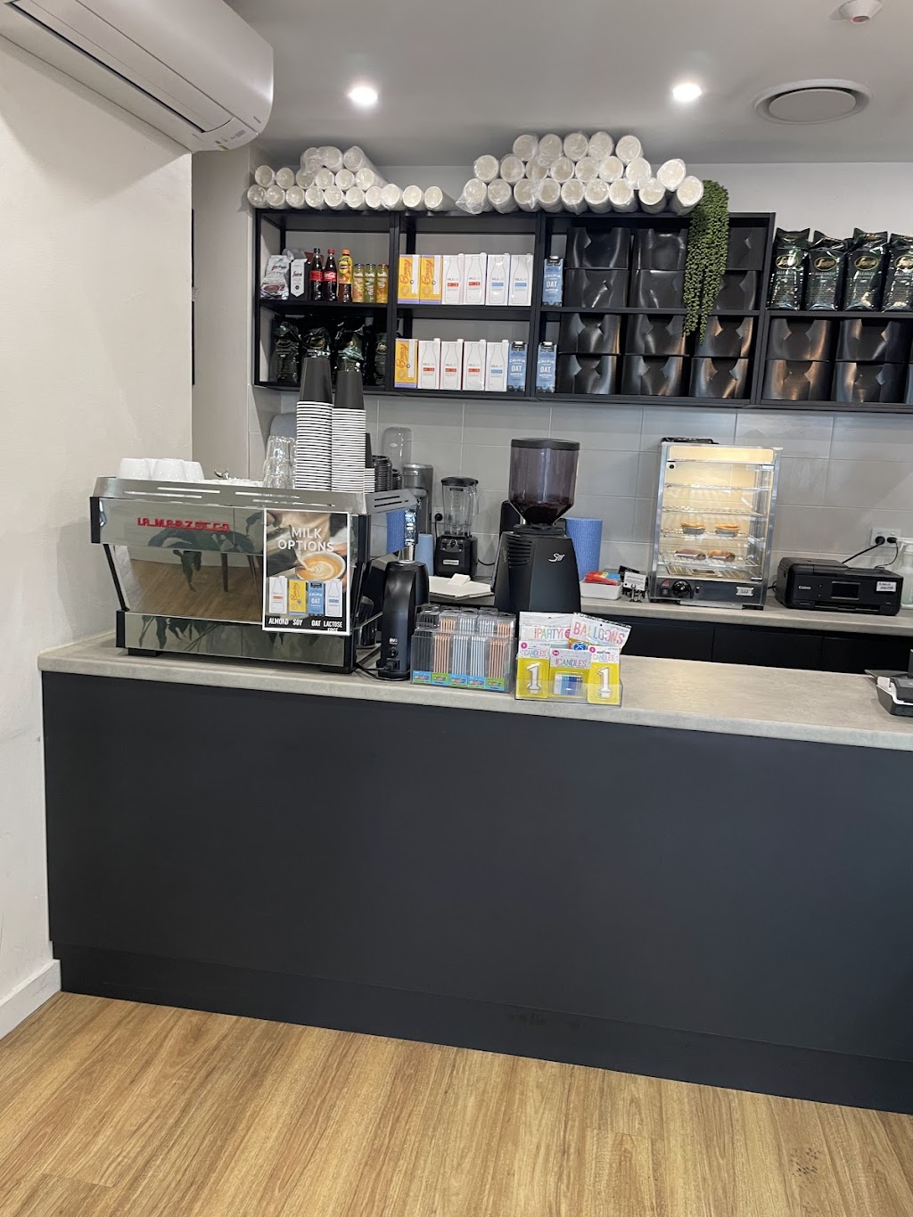 Patisserie New York Revesby | Shop 3/19 Marco Ave, Revesby NSW 2212, Australia | Phone: (02) 8764 7792