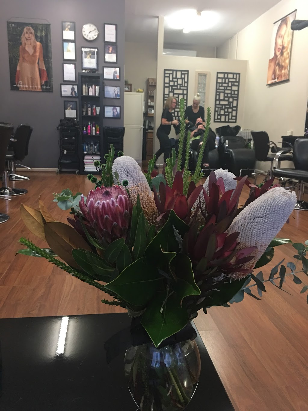 Hornsby Heights Hairdressing | 1/110 Galston Rd, Hornsby Heights NSW 2000, Australia | Phone: (02) 9477 3809