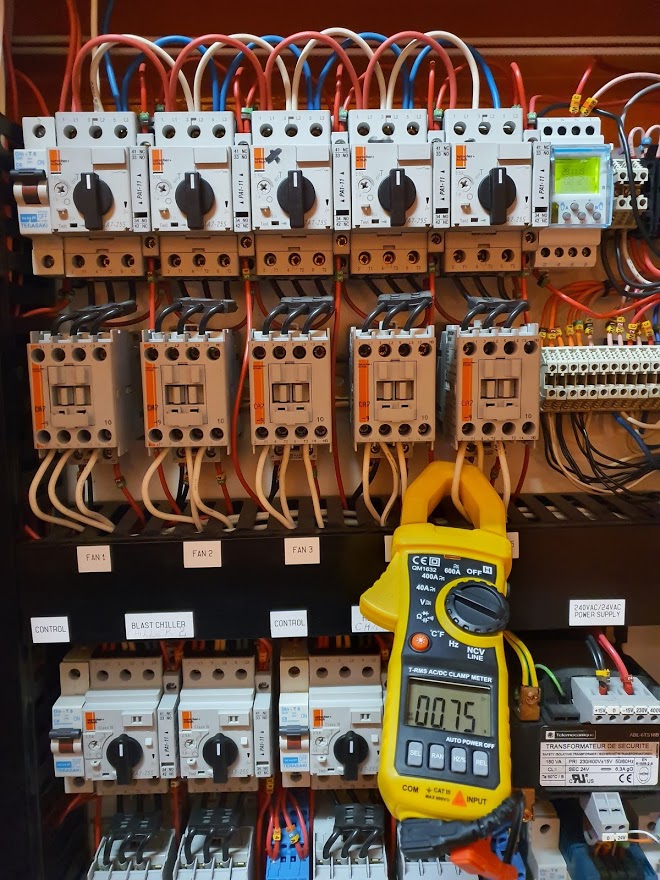 Geewiz Electrical Pty Ltd | electrician | 62 Margaret St, Burpengary East QLD 4505, Australia | 1300433949 OR +61 1300 433 949