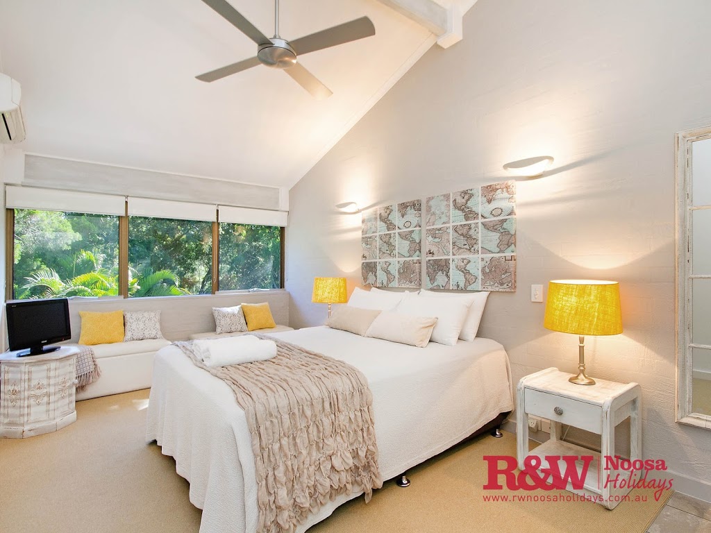 Tea Tree Apartment 9 - RW Noosa Holidays | 1 Mitti St, Noosa Heads QLD 4567, Australia | Phone: (07) 5448 0966