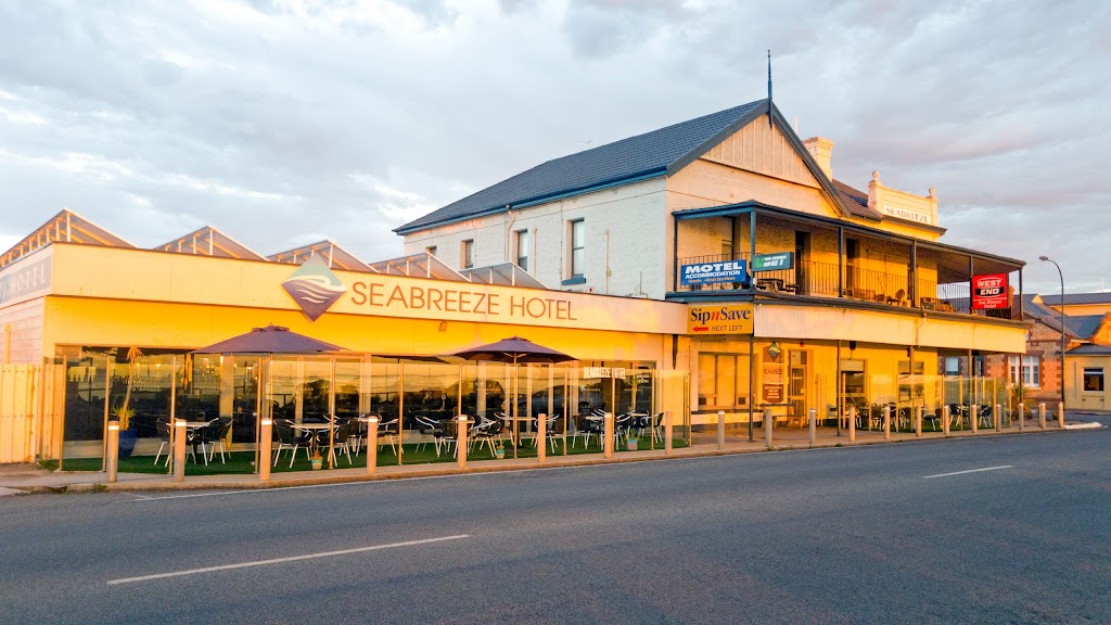 The Seabreeze Hotel | lodging | 7 Tumby Terrace, Tumby Bay SA 5605, Australia | 0886882362 OR +61 8 8688 2362