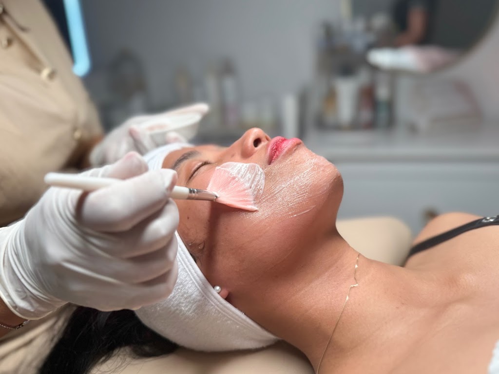 Mandala Skin by Claudia | Shop 3A/36-38 Southsea Terrace, Macleay Island QLD 4184, Australia | Phone: 0468 902 888