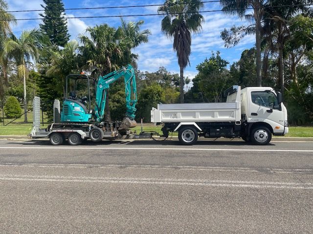 R&J Cronin Equipment Hire | Unit 2/62 Advantage Ave, Morisset NSW 2264, Australia | Phone: 0407 121 061