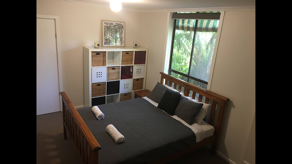 Blue Rock Cottage Accommodation |  | 22 Moe-Willow Grove Rd, Willow Grove VIC 3825, Australia | 0499888535 OR +61 499 888 535