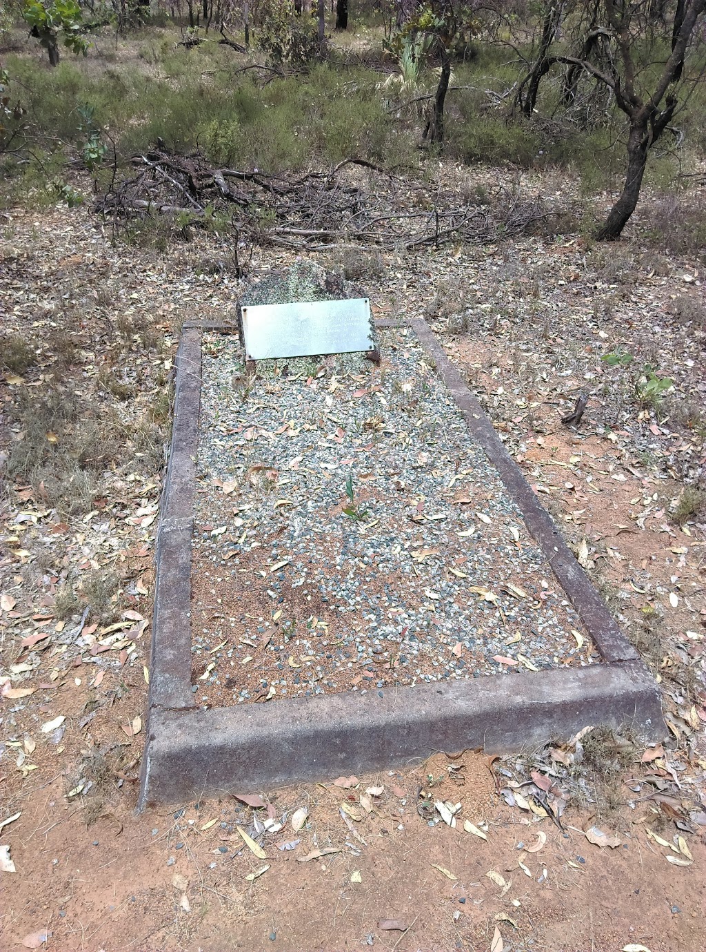 Dilyans Memorial | 2096 Bannister-Marradong Rd, Marradong WA 6390, Australia