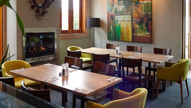 Telegraph Hotel | restaurant | 2 Pakington St, Geelong West VIC 3218, Australia | 0352222471 OR +61 3 5222 2471