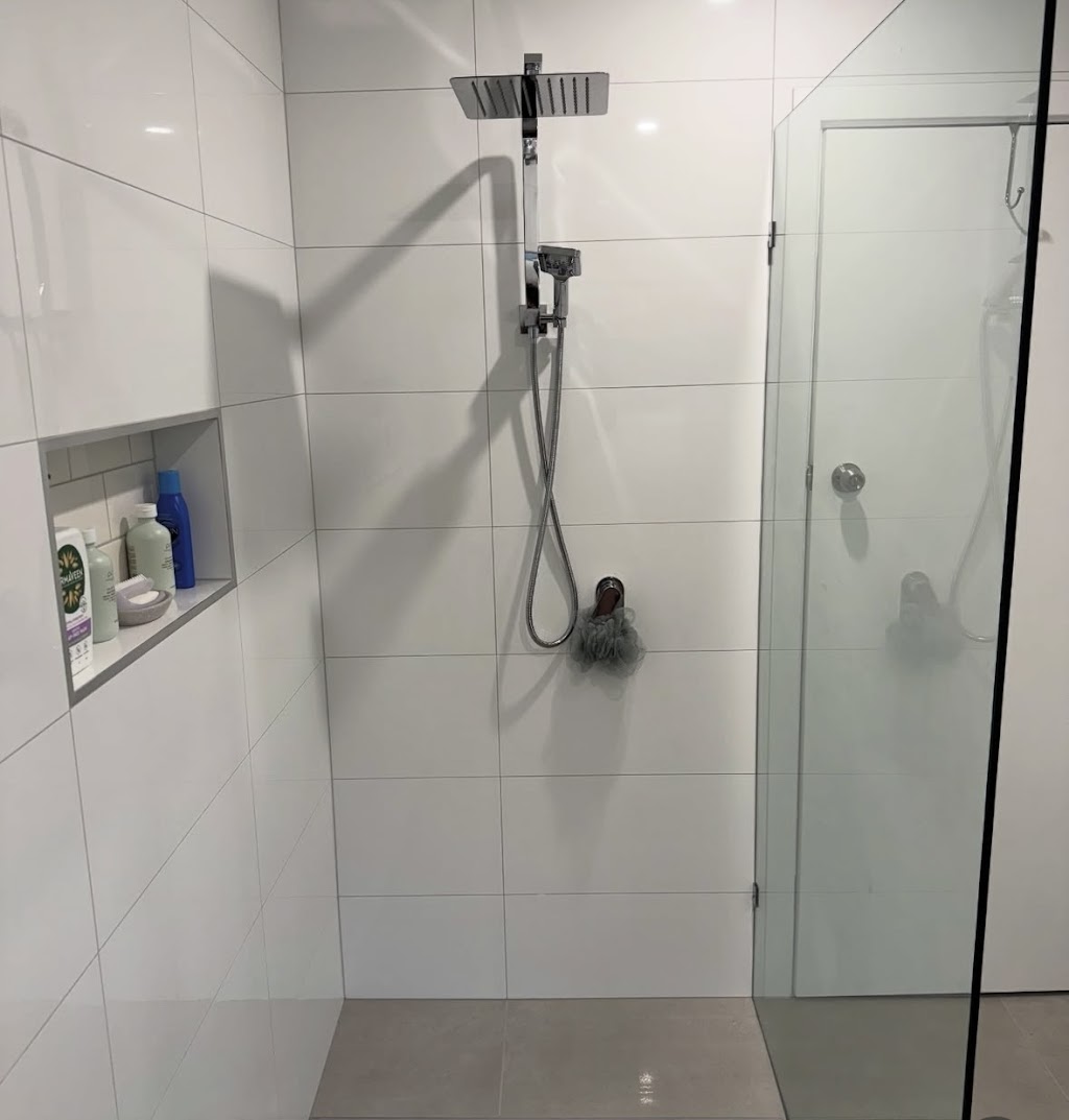 Yabbarra Bathrooms & Tiling Service | 1 Mort Ave, Dalmeny NSW 2546, Australia | Phone: 0429 103 588