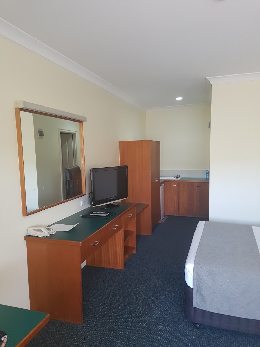 Bayswater Tweed Motel | 129 Wharf St, Tweed Heads NSW 2485, Australia | Phone: (07) 5599 4111