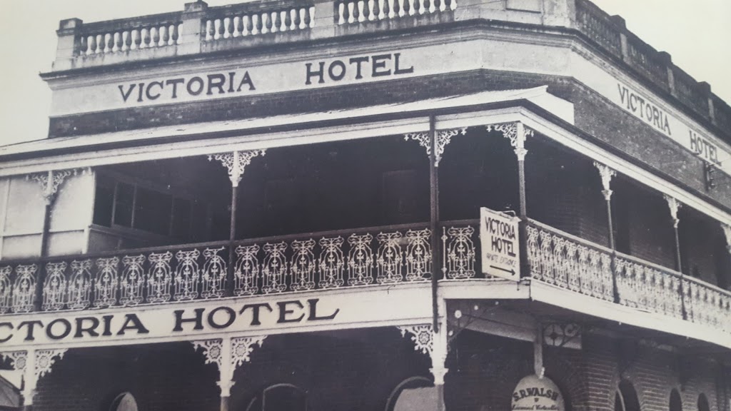 Victoria Hotel | lodging | 2 Banool Rd, Tallangatta VIC 3700, Australia | 0260712672 OR +61 2 6071 2672