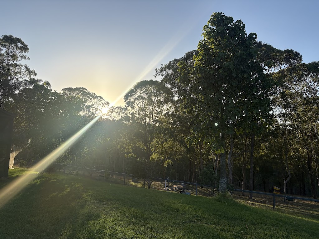 Fruit Dove Cottage | Church House Rd, Perseverance QLD 4352, Australia | Phone: 0418 701 940