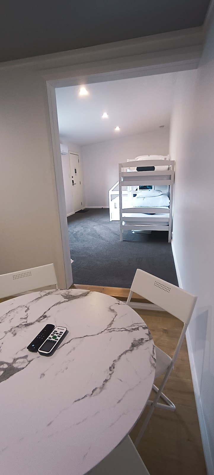 The Berri Bubble Lodge | 14 Mary St, Berridale NSW 2628, Australia | Phone: 0424 288 686