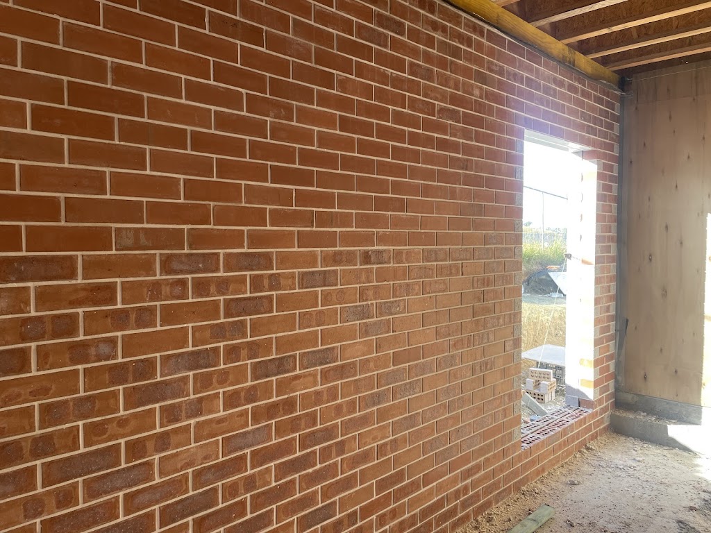 Hinton Brickworks | 2 Beach St, Wallabi Point NSW 2430, Australia | Phone: 0481 106 232