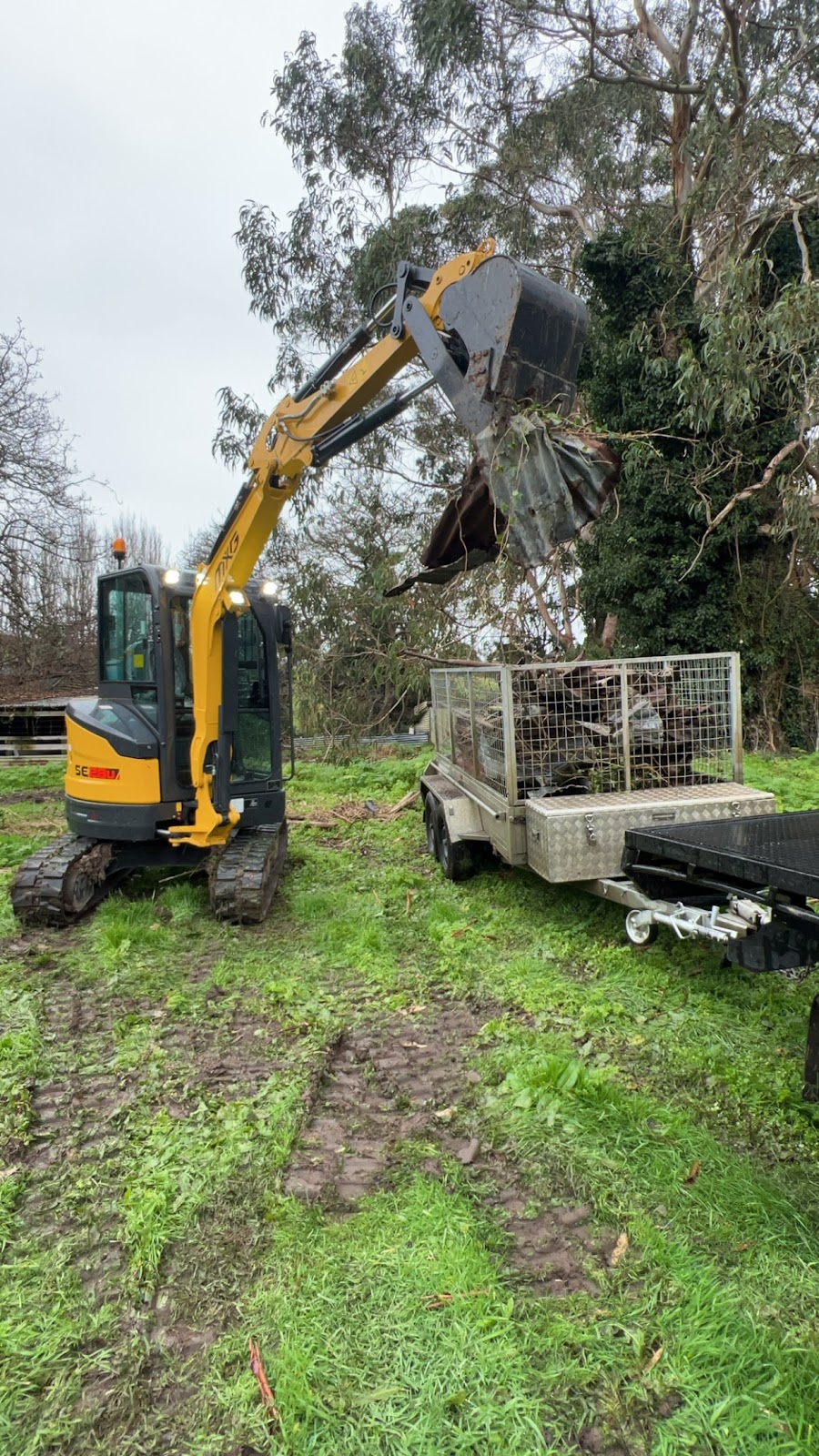 South Gippsland Mini Earthworks | 8 Farmers Rd, Dumbalk VIC 3956, Australia | Phone: 0427 816 079