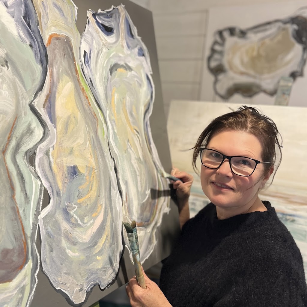 Naomi Crowther Artist | 33 Newth Pl, Surf Beach NSW 2536, Australia | Phone: 0418 974 455